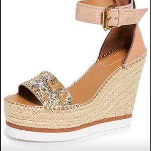chloe wedges